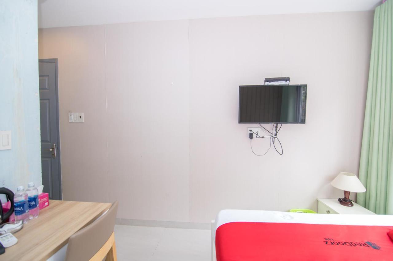 Khách sạn Reddoorz Near Sc Vivocity Mall 2 2*